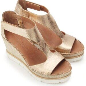 Gentle Souls by Kenneth Cole Gold Espadrille Wedge Sandals SIZE 8.5, Summer Shoe